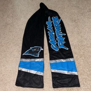 Carolina Panthers Scarf / Shaw